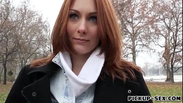 Varmt Redhead Czech girl Alice March gets banged for some cash frisk rør