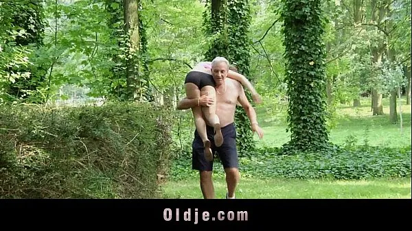 Ống nóng Nagging little bitch gets old cock punishment in the woods tươi