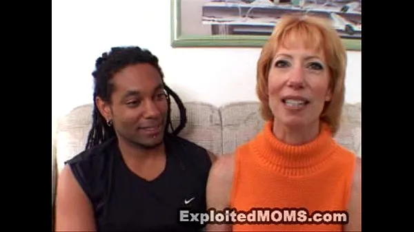 ร้อนแรง Sexy Older Moms Loves Fucking Big Black Cock in Interracial Video หลอดสด