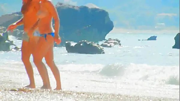 Varm Beach Spy boobs close up färsk tub