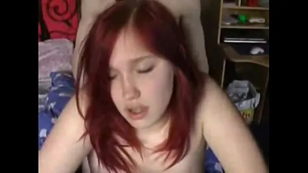 Hete Homemade busty redhead doggystyle verse buis