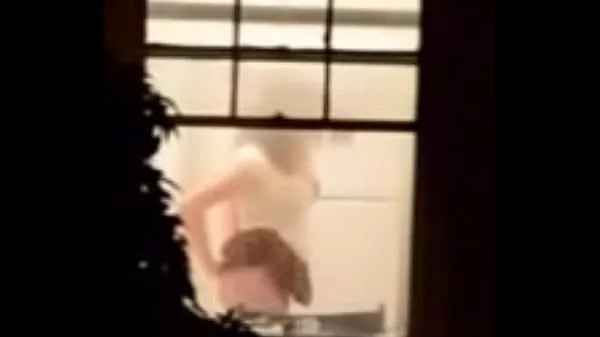Varm Exhibitionist Neighbors Caught Fucking In Window färsk tub