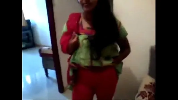 Indian girl showing her pussy أنبوب جديد ساخن
