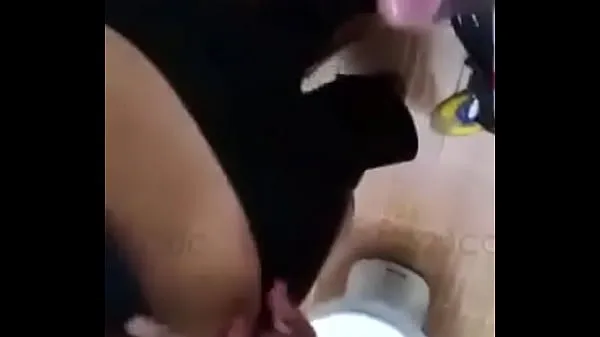 Hete So horny, took her husband to fuck in the bathroom verse buis