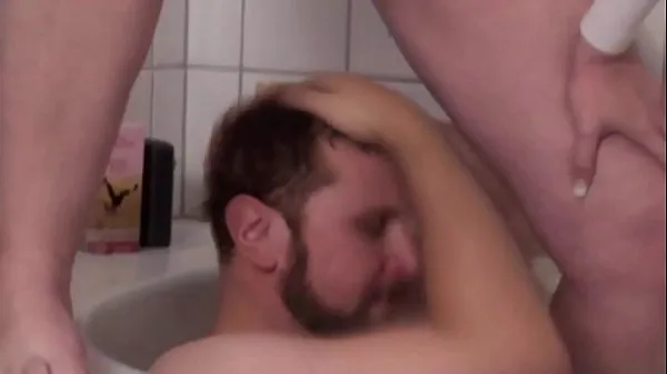 Varm Pissing Austria Trailer färsk tub