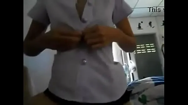 Tabung segar College girl galloping in a dress. Clip leaked girl panas
