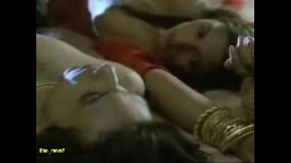 Hete Erotic indian movie verse buis