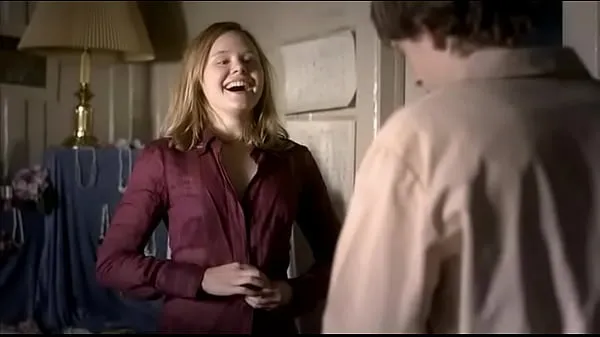 Vroča Alison Pill showing her boobs sveža cev