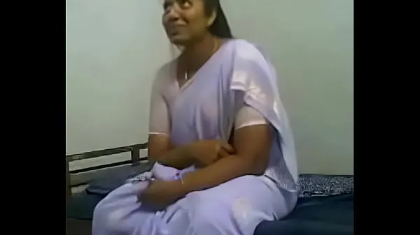 Vroča South indian Doctor aunty susila fucked hard -more clips sveža cev