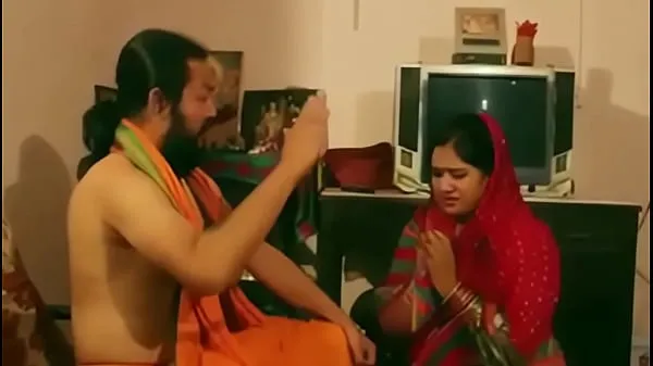 Tabung segar mallu bhabi fucked by hindu monk panas