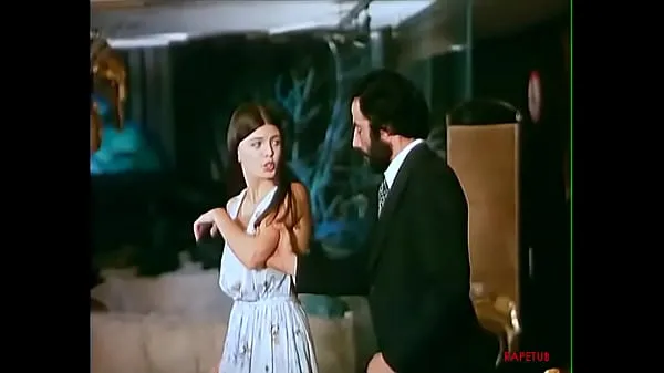 does anyone know her name or movie ?? french vintage أنبوب جديد ساخن