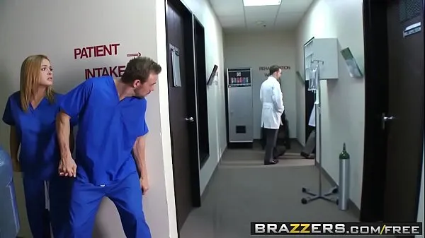 Varm Brazzers - Doctor Adventures - Naughty Nurses scene starring Krissy Lynn and Erik Everhard färsk tub