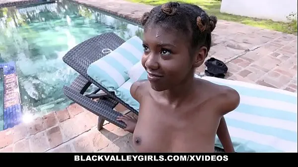 热的 BlackValleyGirls - Hot Ebony Teen (Daizy Cooper) Fucks Swim Coach 新鲜的管
