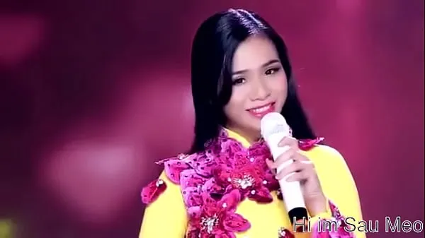 Vroča VietNam Scandal] - Vietnamese singer exposes masturbation clipsex sveža cev