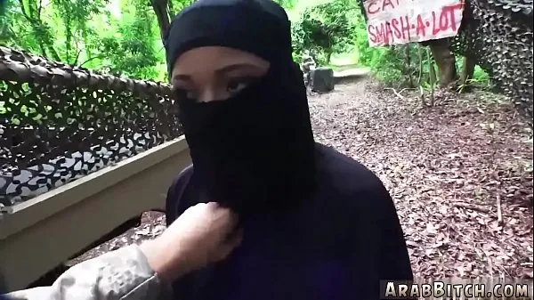 Vroča Arab girl fuck and muslim dance Home Away From Home Away From Home sveža cev