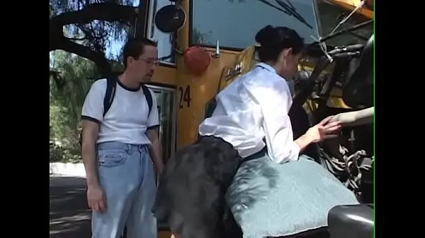 Kuuma Schoolbusdriver Girl get fuck for repair the bus - BJ-Fuck-Anal-Facial-Cumshot tuore putki