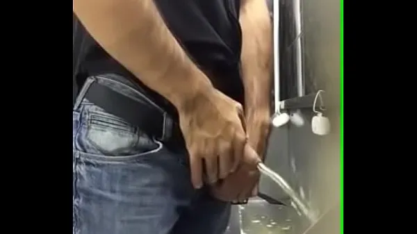 Hot Urinal spy men pissing fresh Tube