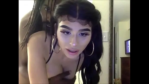 Ζεστό Transsexual Latina Getting Her Asshole Rammed By Her Black Dude φρέσκο ​​σωλήνα