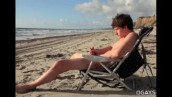 Lance Alexander on the beach أنبوب جديد ساخن