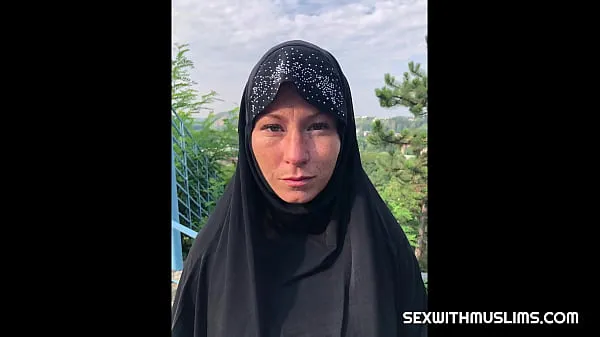 Hete Czech muslim girls verse buis