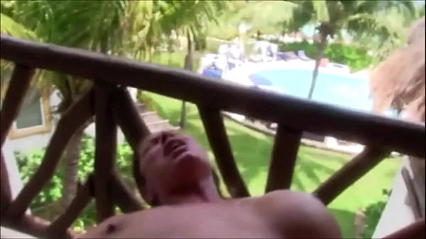 گرم Public Squirting And Cumshot On Hotel Balcony تازہ ٹیوب