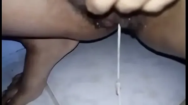 گرم Masturbation with squirt تازہ ٹیوب