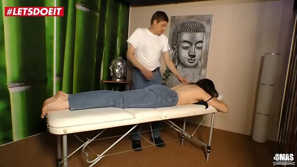 Forró German Mature Wife gets Fucked by the Masseur friss cső