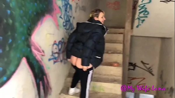 Varmt I want to feel filled with your cock as we enter this abandoned house frisk rør