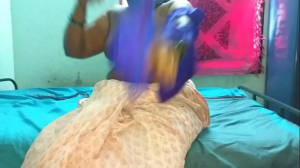 Slut mom plays with huge tits on cam Tiub segar panas
