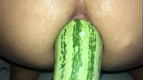 Varmt extreme anal dilation - zucchini frisk rør