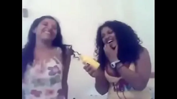 Gorąca Girls joking with each other and irritating words - Arab sex świeża tuba