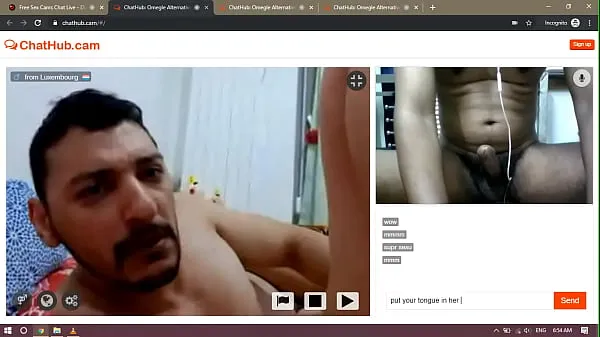 Vroča Man eats pussy on webcam sveža cev