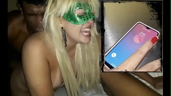 뜨거운 Brazilian Blonde Big ass Milf cheating her husband at motel room with 2 bbc to get lot of anal sex - Full VIdeo at Xvideos RED 신선한 튜브