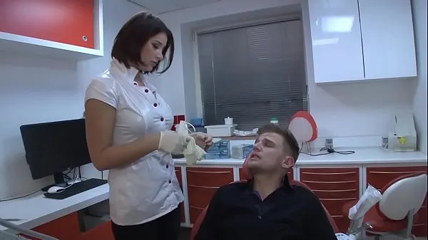 热的 A young dentist, to give her pussy, to avoid the complaint of the customer to his boss 新鲜的管