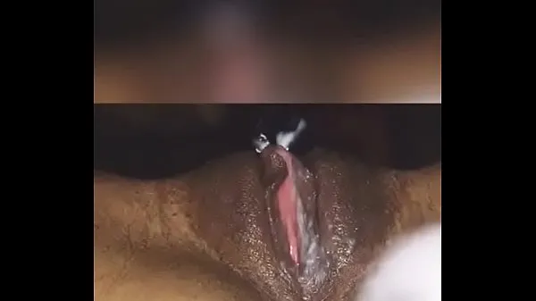 Vroča Sexy ebony has an orgasm sveža cev