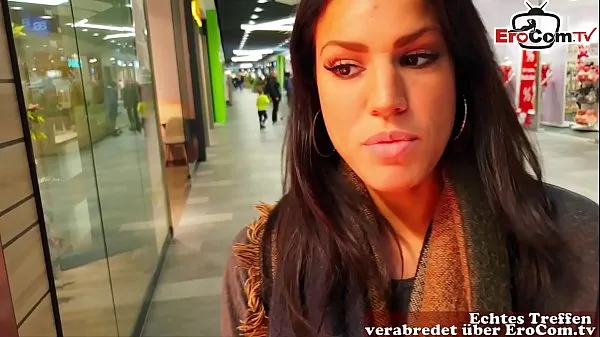 Vroča German amateur latina teen public pick up in shoppingcenter and POV fuck with huge cum loads sveža cev