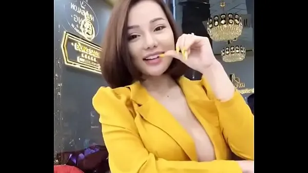 Vroča Sexy Vietnamese Who is she sveža cev