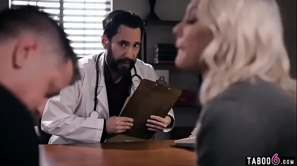 گرم Infertile couple visits a doctor who has a solution تازہ ٹیوب