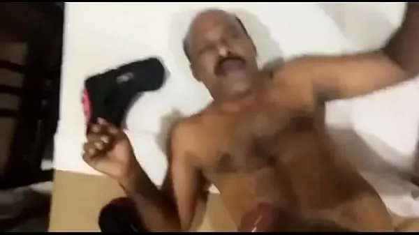 Kuuma Desi gay mature blowing big dick tuore putki