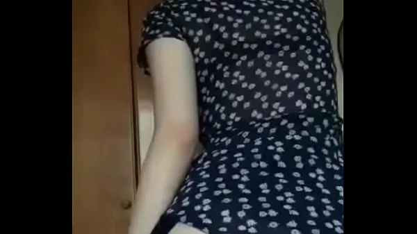 Sexy Girl Dress Sits Gerita Tiub segar panas