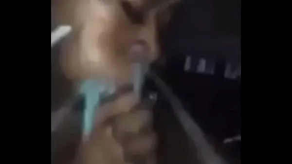 Varm Exploding the black girl's mouth with a cum färsk tub