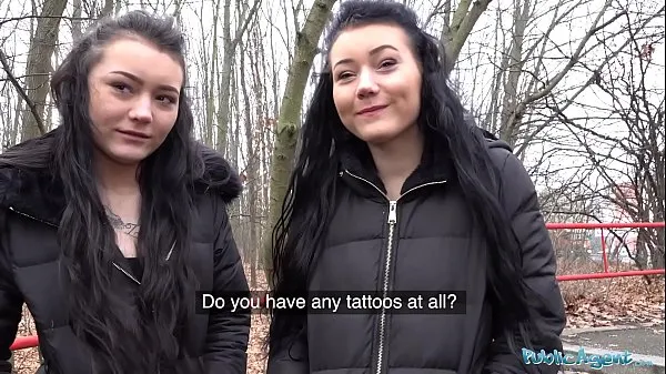 Gorąca Public Agent Real Twins stopped on the street for indecent proposals świeża tuba