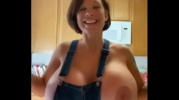 Housewife Big Tits Tiub segar panas