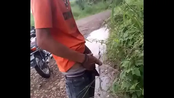گرم piss in the bush تازہ ٹیوب
