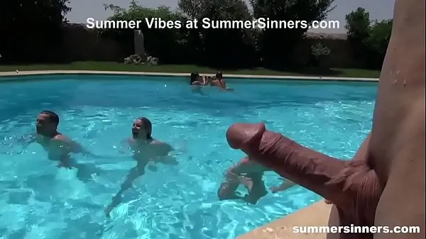 Varm Summer Sinners Party färsk tub