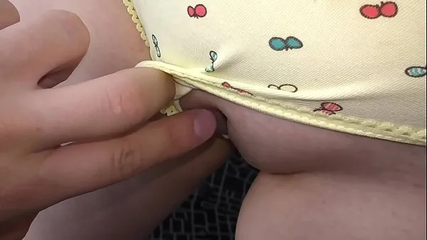 Hete REALLY! my friend's Daughter ask me to look at the pussy . First time takes a dick in hand and mouth ( Part 1 verse buis