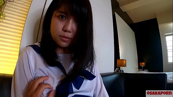 Vroča 18 years old teen Japanese with small tits gets orgasm with finger bang and sex toy. Amateur Asian with costume cosplay talks about her fuck experience. Mao 6 OSAKAPORN sveža cev