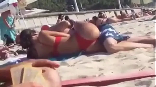 Varm Fucked straight on the beach färsk tub