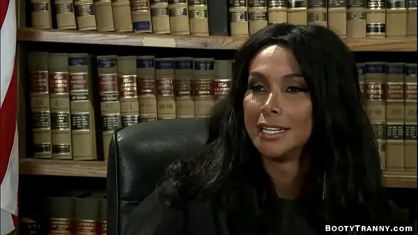 Latina shemale judge fucks offender Tiub segar panas
