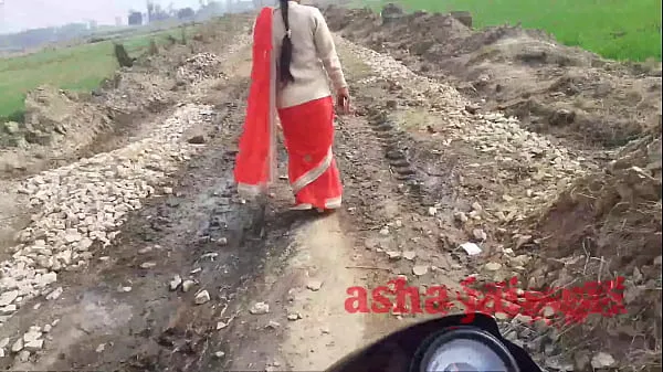 Varm Desi village aunty was going alone, she was patted färsk tub